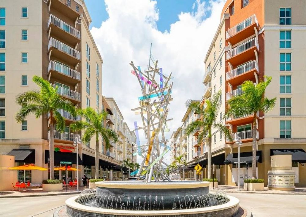 Kendall Real Estate - Alejandra Campins, Real Estate Broker